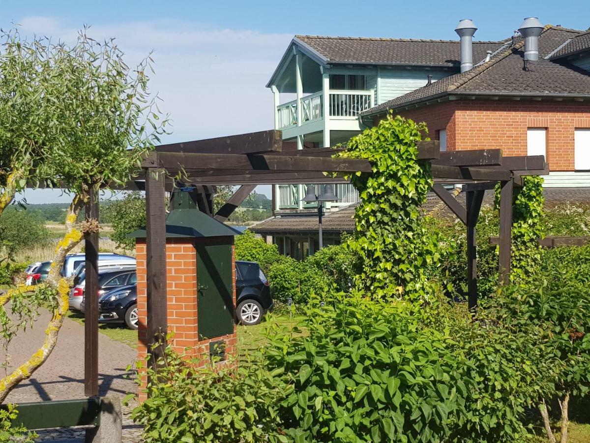 Ferienwohnung 4 Im Haus Am See Mit Wintergarten Und Terrasse Seedorf  ภายนอก รูปภาพ